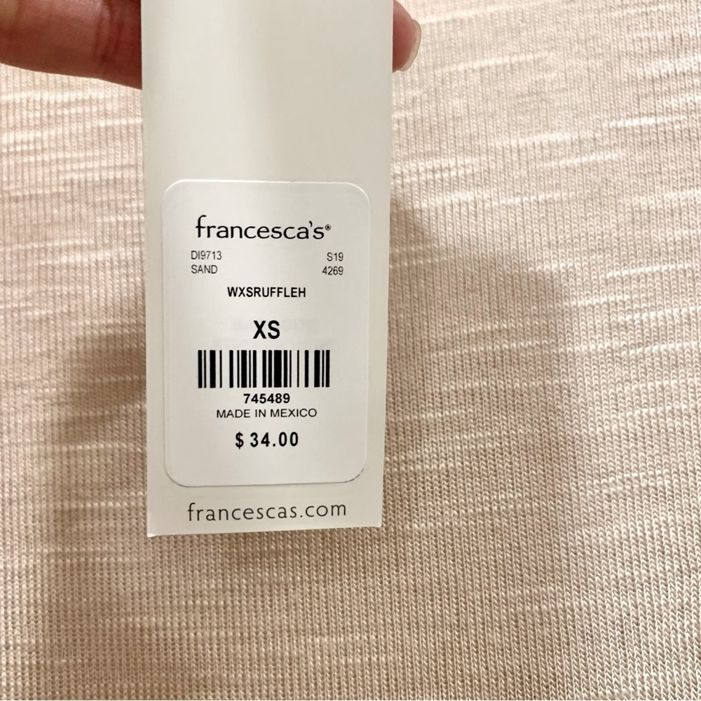 🤎 Francesca’s Beige Sand Ruffle Hem Tee Shirt T-Shirt - Picture 12 of 13